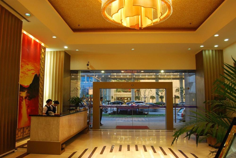 Urban Hotel Шанхай Екстериор снимка