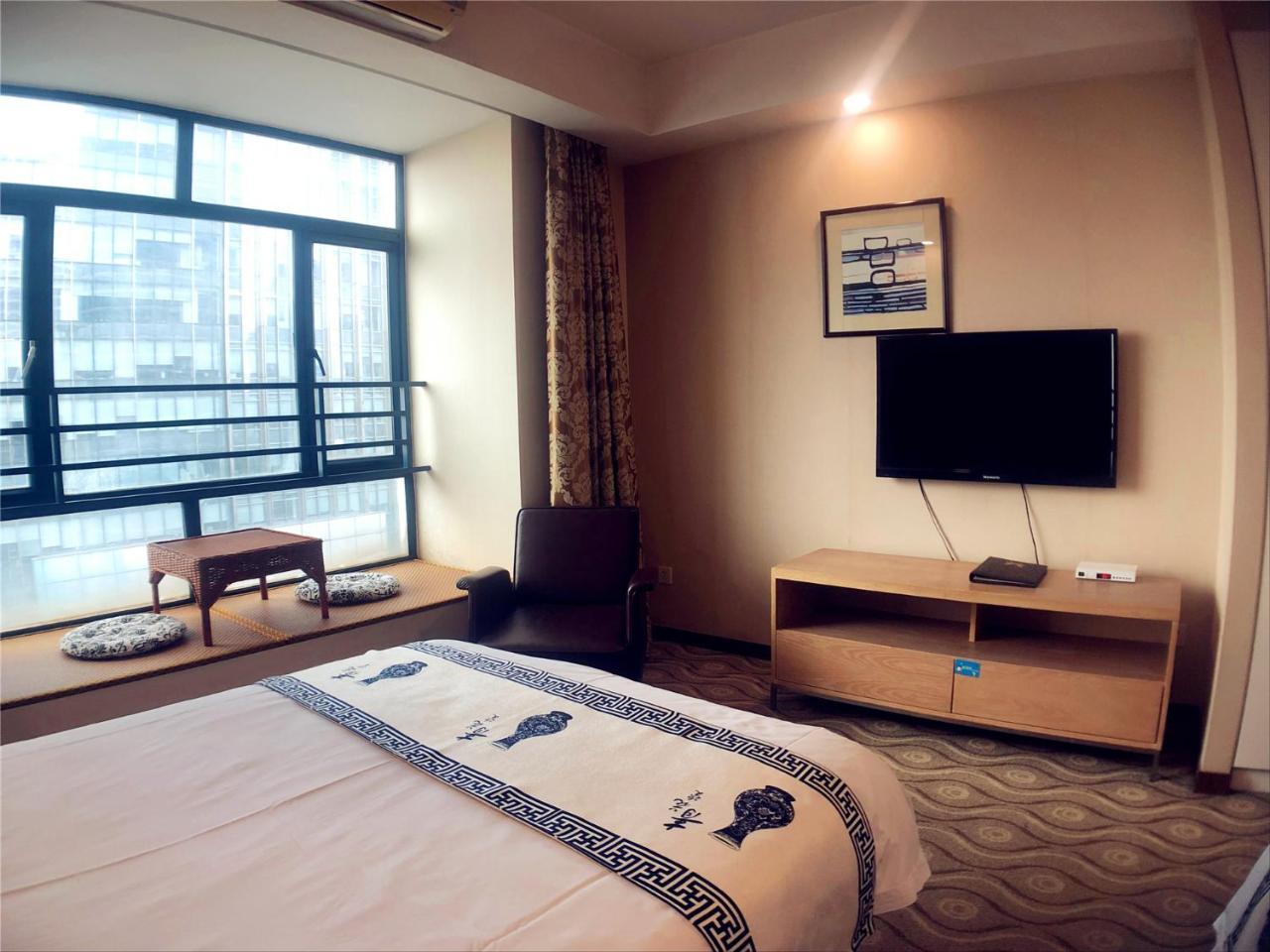 Urban Hotel Шанхай Екстериор снимка