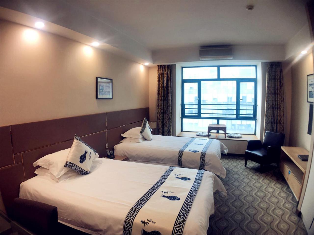 Urban Hotel Шанхай Екстериор снимка